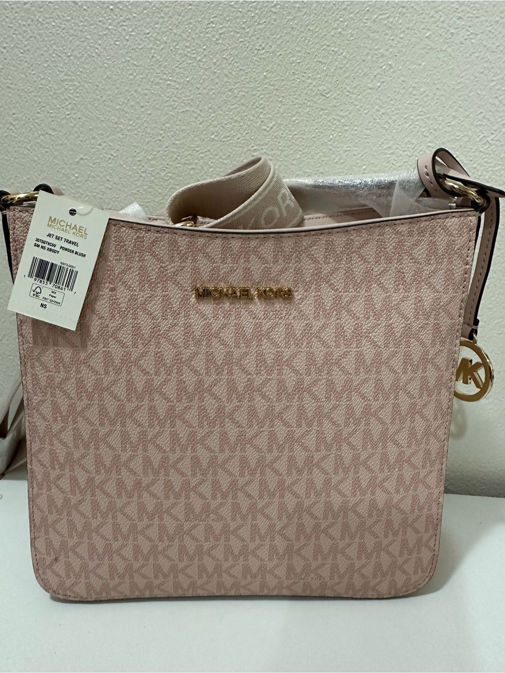 Michael Kors - Picture 2 of 10